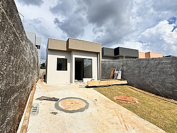Casas a venda com 3 quartos - N�o s�o geminadas
